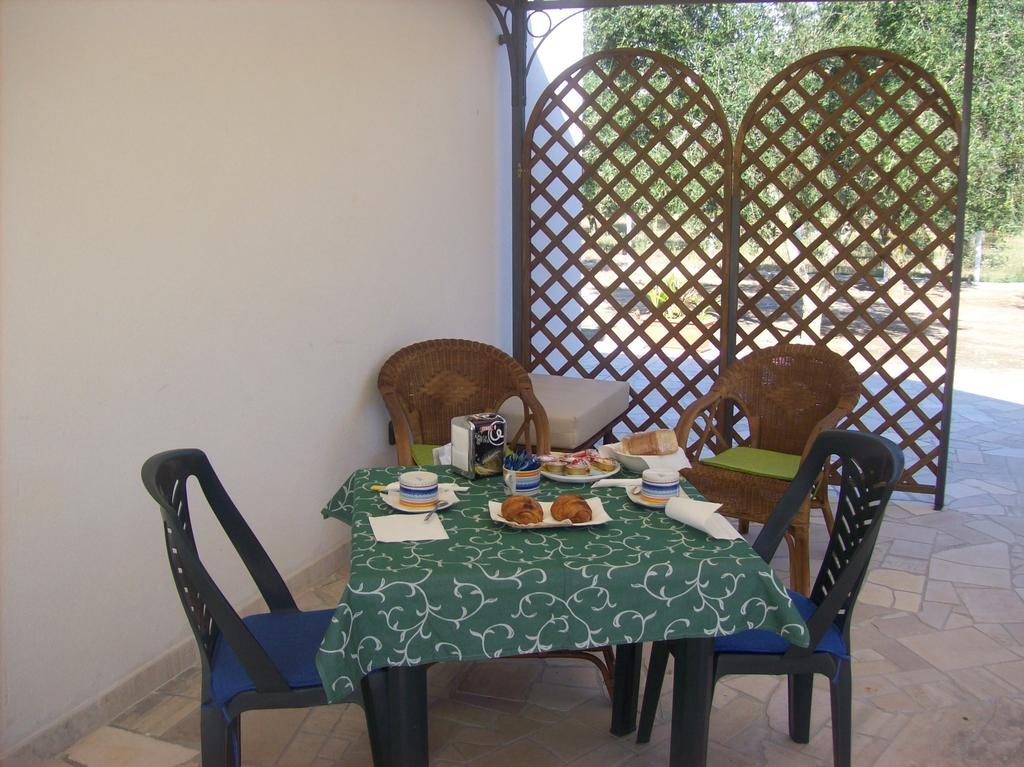 Otranto Le Sancinare Bed and Breakfast Casamassella Exteriör bild