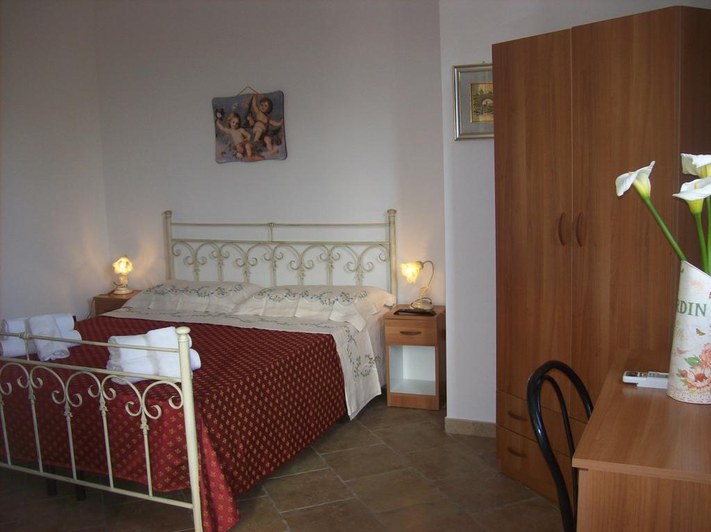 Otranto Le Sancinare Bed and Breakfast Casamassella Exteriör bild